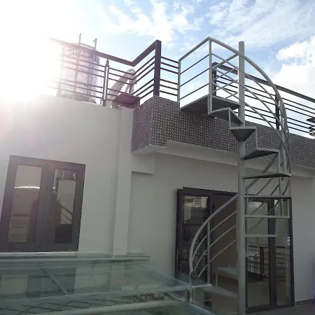 Deluxe House With Two Bedrooms